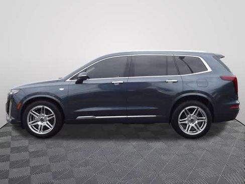 Used 2020 Cadillac XT6 Premium Luxury FWD image 2