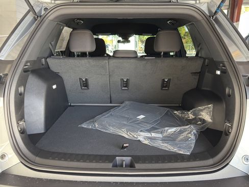 New 2026 Chevrolet Equinox LT image 7