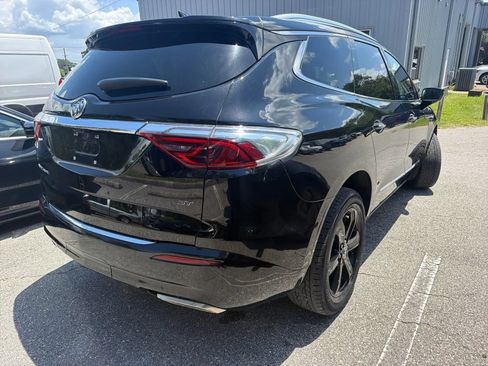 Used 2023 Buick Enclave Essence w/ Experience Buick Package FWD image 7