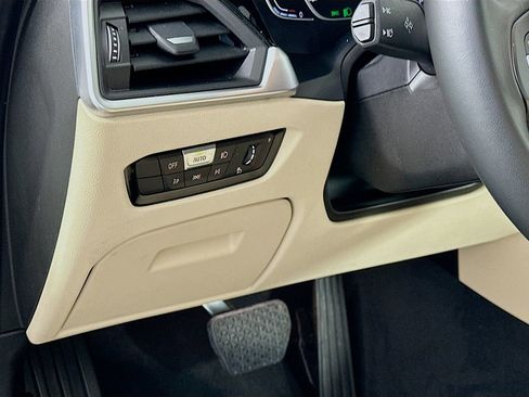 Used 2021 BMW 330i Sedan image 10