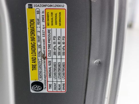 Used 2019 Chevrolet Express 3500 LS RWD image 24
