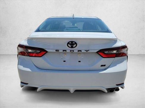 Used 2023 Toyota Camry SE FWD image 6