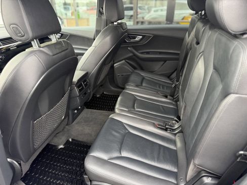 Used 2018 Audi Q7 3.0T Premium Plus w/ Premium Plus Package image 9