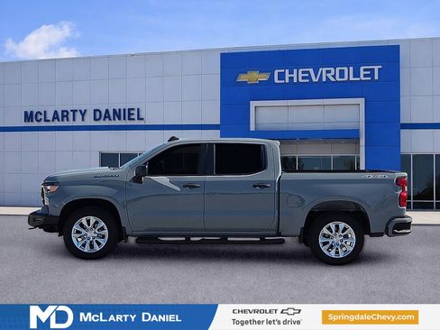 Used 2024 Chevrolet Silverado 1500 Custom AWD/4WD image 3