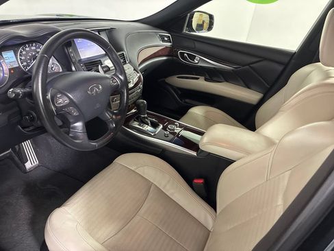Used 2015 INFINITI Q70 3.7 w/ Sport Package AWD/4WD image 19