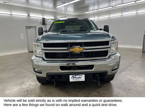 Used 2013 Chevrolet Silverado 2500 LT w/ Interior Plus Package AWD/4WD image 4