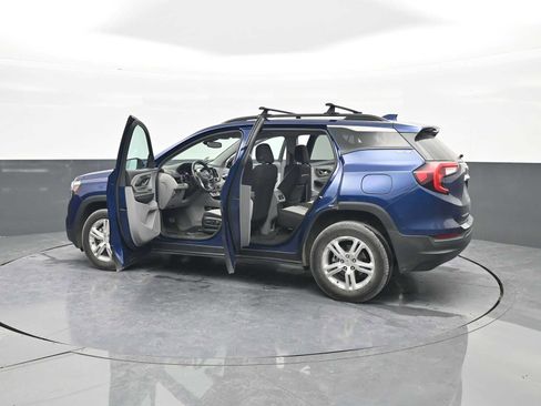 Used 2022 GMC Terrain SLE w/ Driver Convenience Package image 45