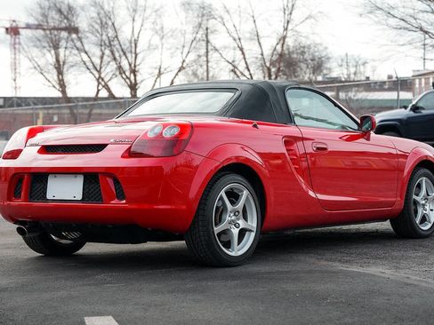 Used 2003 Toyota MR2 image 73