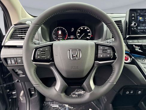 New 2026 Honda Odyssey Touring image 30