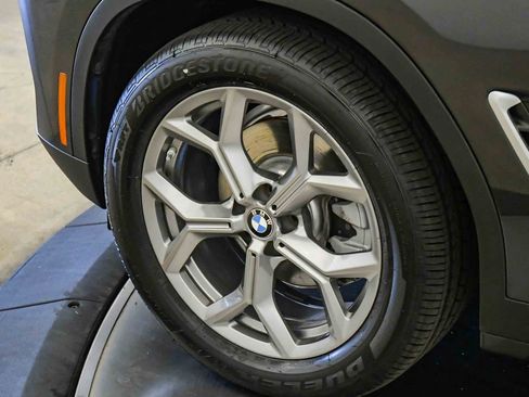 Certified 2023 BMW X4 xDrive30i w/ Premium Package AWD/4WD image 10
