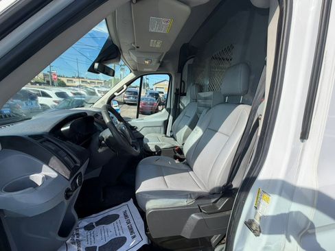 Used 2017 Ford Transit 250 130 Medium Roof RWD image 9