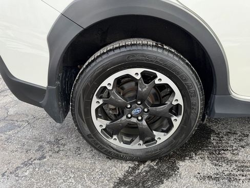 Used 2023 Subaru Crosstrek 2.0i Premium image 12