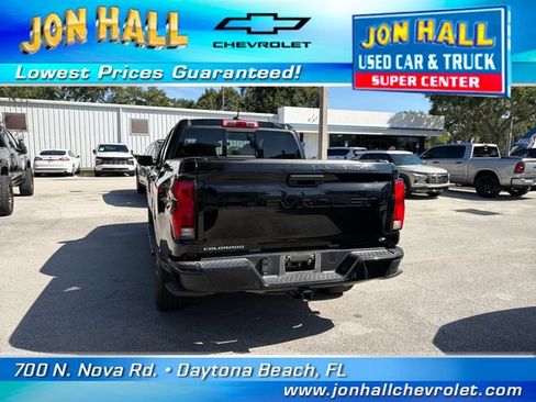 Used 2024 Chevrolet Colorado LT w/ LT Convenience Package III AWD/4WD image 8