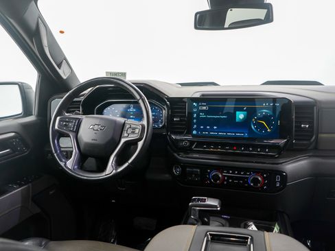 Used 2022 Chevrolet Silverado 1500 ZR2 image 14