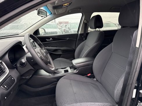 Used 2016 Kia Sorento LX image 16