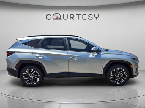 New 2026 Hyundai Tucson SEL Plus FWD image 6