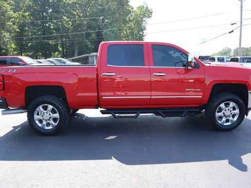 Used 2018 Chevrolet Silverado 2500 LTZ w/ Duramax Plus Package AWD/4WD image 4