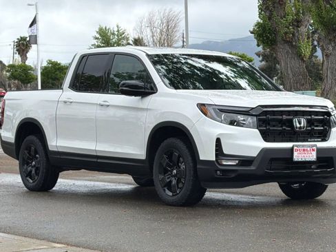 New 2026 Honda Ridgeline Black Edition image 2