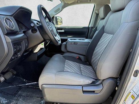Used 2018 Toyota Tundra SR5 image 10