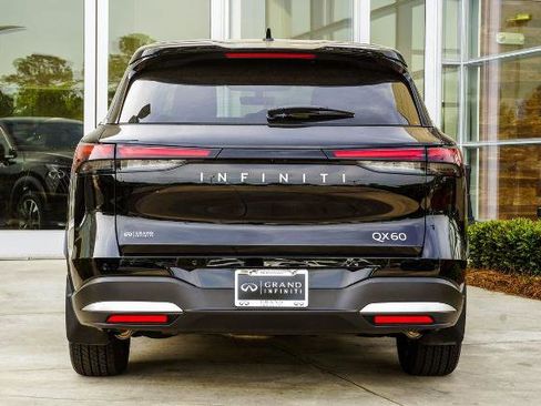 Certified 2026 INFINITI QX60 Pure w/ Cargo Package FWD image 11