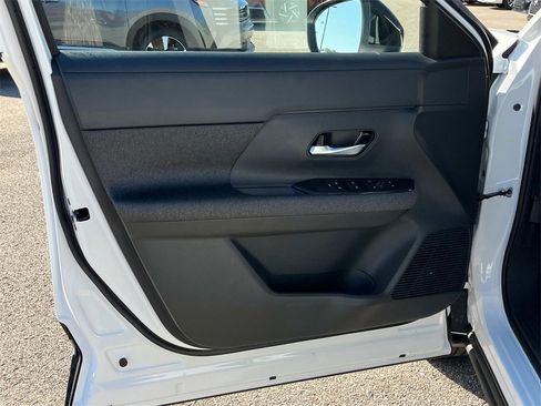 New 2026 Nissan Kicks SV image 20