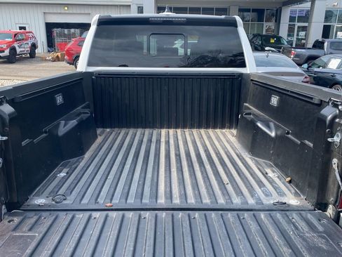 Used 2024 Toyota Tacoma SR5 w/ SR5 Upgrade Package image 11