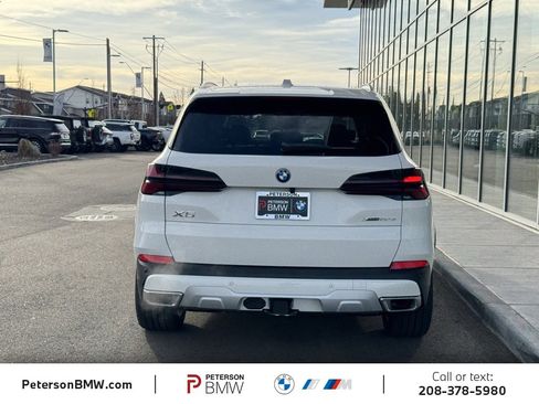 New 2026 BMW X5 xDrive50e image 5