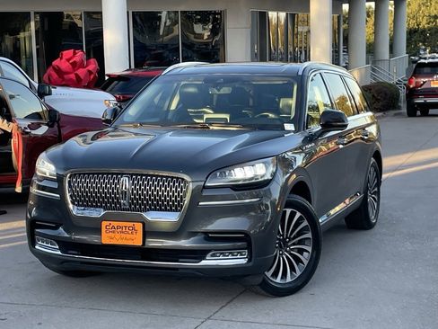 Used 2020 Lincoln Aviator Reserve w/ Equipment Group 201A image 9