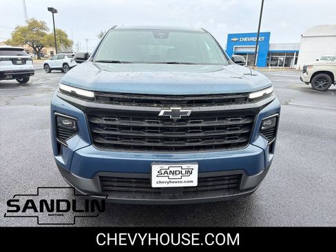 New 2026 Chevrolet Traverse LT w/ Midnight/Sport Edition image 3