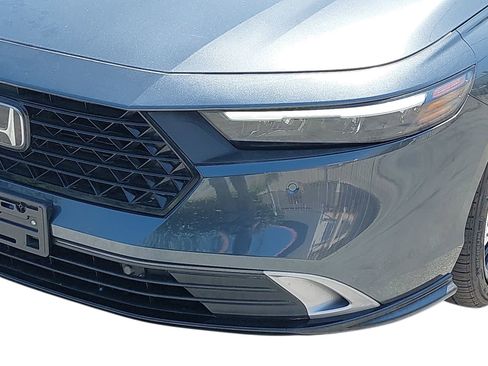 Used 2024 Honda Accord Touring image 9