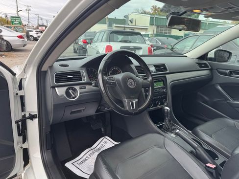 Used 2014 Volkswagen Passat 1.8T S image 15