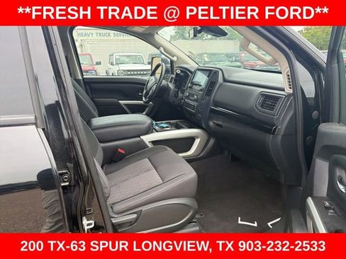 Used 2024 Nissan Titan SV w/ SV Convenience Package RWD image 16