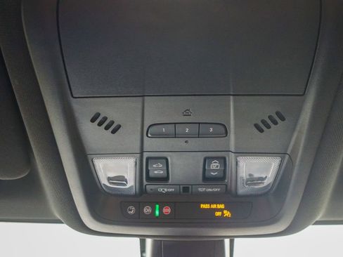 Used 2022 Chevrolet Blazer RS w/ Enhanced Convenience Package image 36