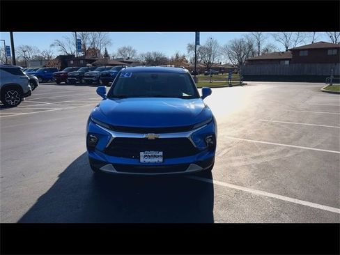 Certified 2024 Chevrolet Blazer LT w/ Convenience Package image 3