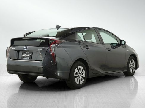 Used 2018 Toyota Prius Four w/ Advanced Technology Package FWD image 5