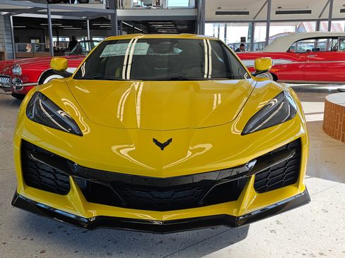 New 2025 Chevrolet Corvette Z06 image 2
