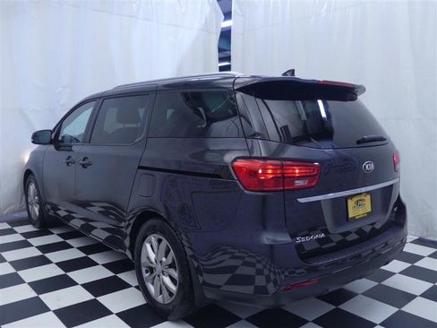 Used 2019 Kia Sedona EX FWD image 5