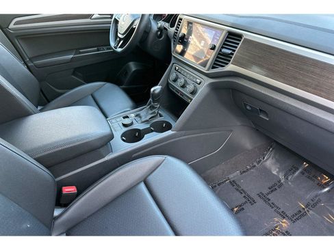 Used 2019 Volkswagen Atlas SE image 16