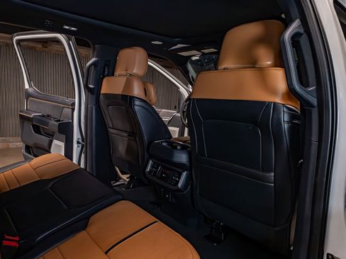 Used 2024 Ford F350 Platinum image 25