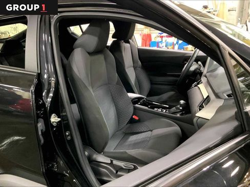 Used 2021 Toyota C-HR Nightshade image 8