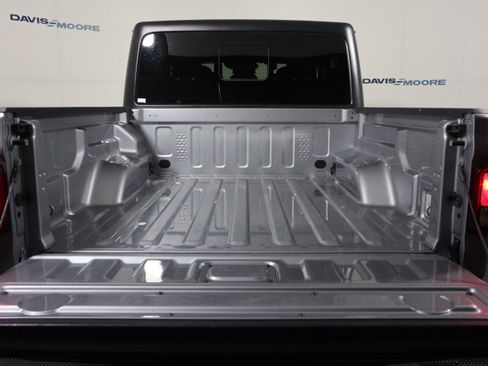 Used 2021 Jeep Gladiator Sport image 8