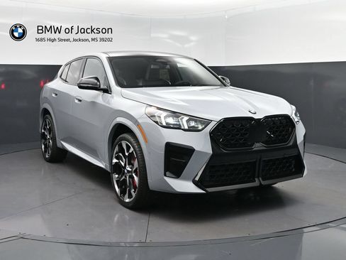 New 2026 BMW X2 xDrive28i w/ Technology Package AWD/4WD image 9