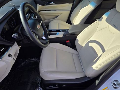 Used 2025 Cadillac CT4 Premium Luxury RWD image 10