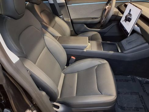 Used 2024 Tesla Model 3 Standard Range RWD image 19