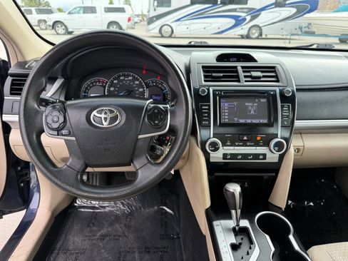 Used 2014 Toyota Camry LE FWD image 25