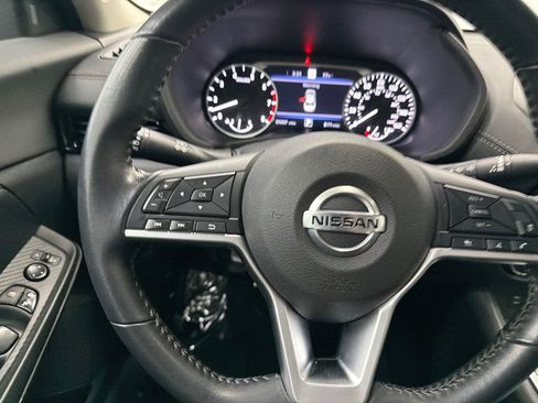 Used 2022 Nissan Sentra SV FWD image 22