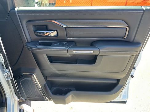 Used 2024 RAM 2500 Limited image 13