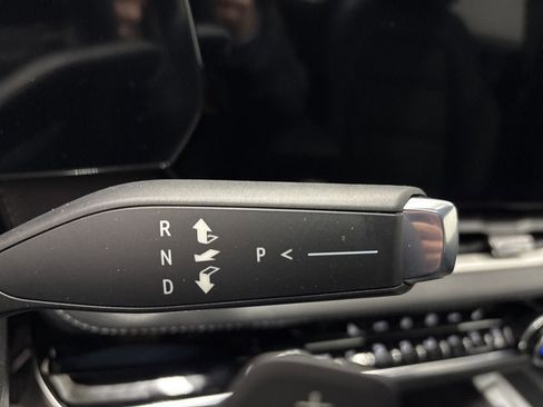 New 2026 Chevrolet Equinox LT w/ Convenience Package II image 25