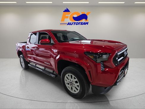 Certified 2026 Toyota Tacoma SR5 RWD image 4
