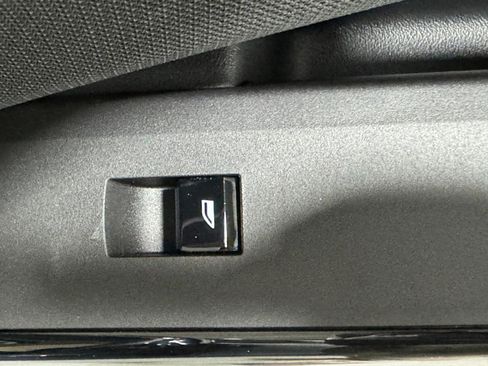 New 2026 BMW X3 xDrive30 w/ Premium Package image 21